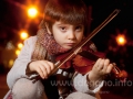 Bimbo con violino